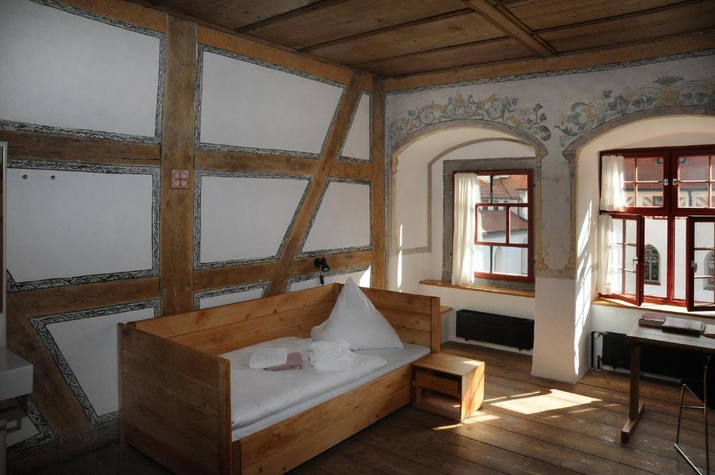 Tagungshaus Kloster Heiligkreuztal Altheim  Exteriör bild