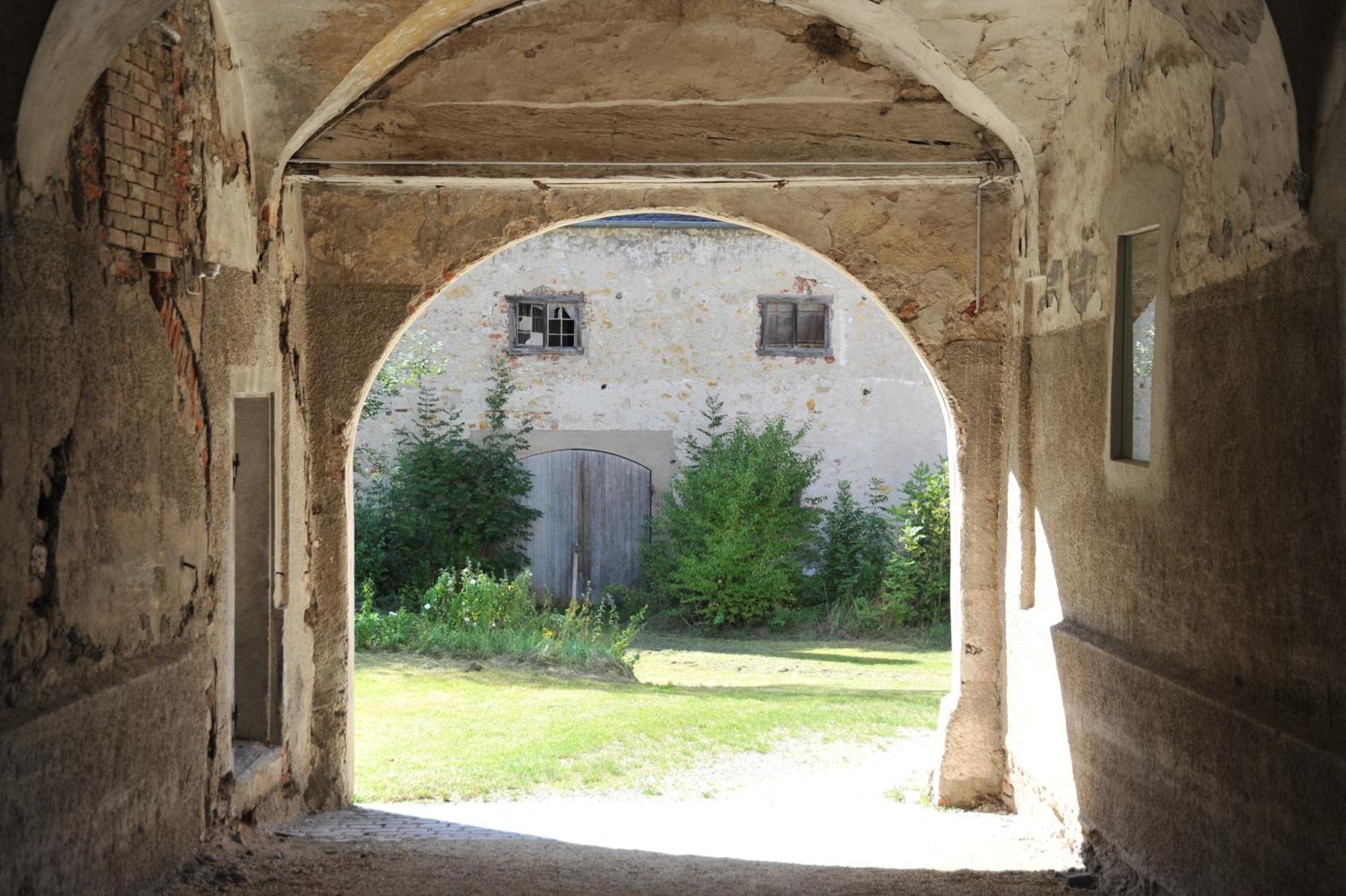 Tagungshaus Kloster Heiligkreuztal Altheim  Exteriör bild