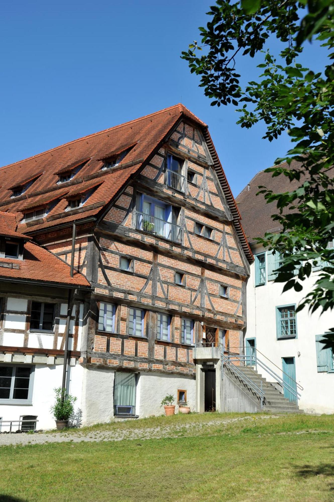 Tagungshaus Kloster Heiligkreuztal Altheim  Exteriör bild