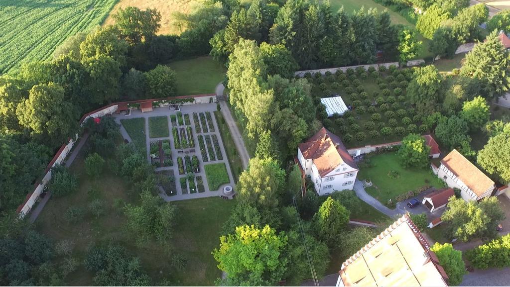 Tagungshaus Kloster Heiligkreuztal Altheim  Exteriör bild
