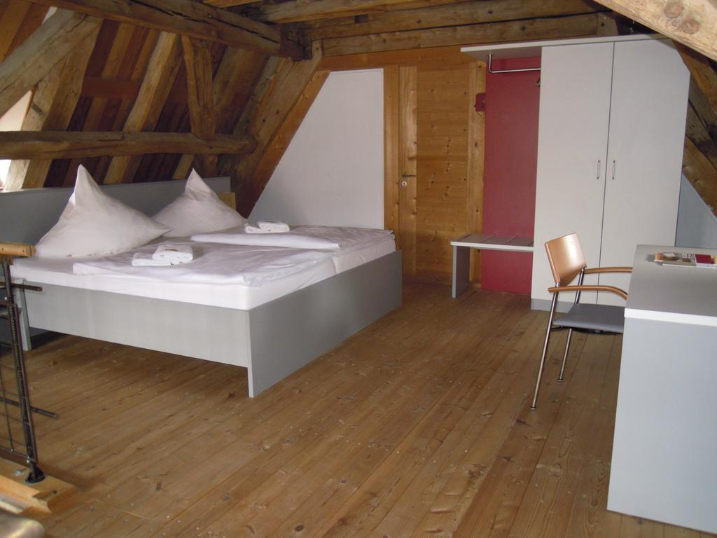 Tagungshaus Kloster Heiligkreuztal Altheim  Exteriör bild